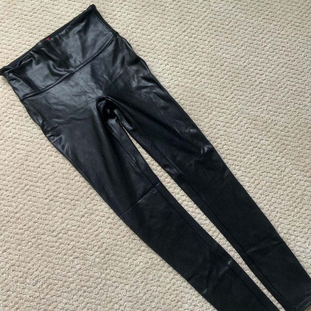 Spanx leather-like pants xs